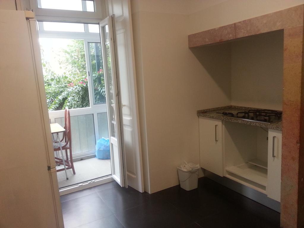 Lisbon Gambori Hostel Екстериор снимка