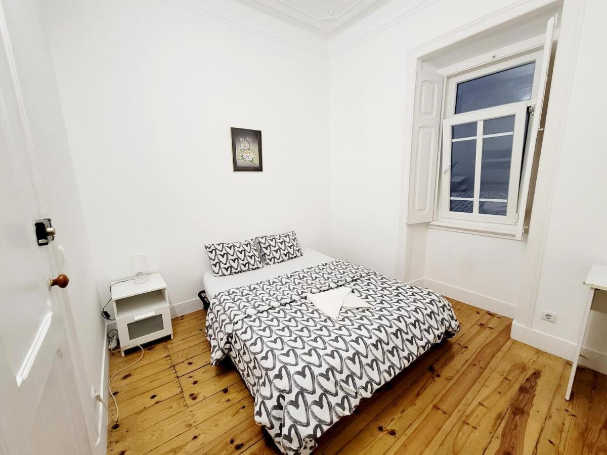 Lisbon Gambori Hostel Екстериор снимка