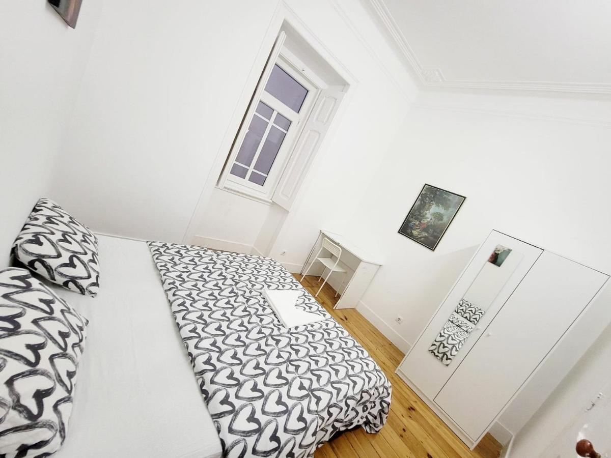 Lisbon Gambori Hostel Стая снимка